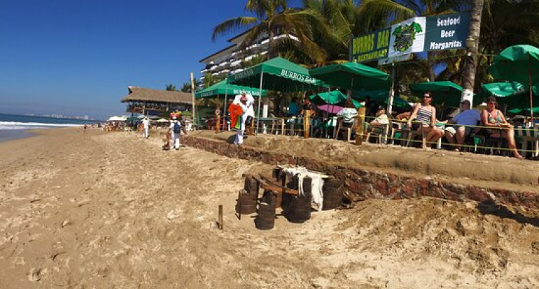BURROS BAR & RESTAURANT, Puerto Vallarta